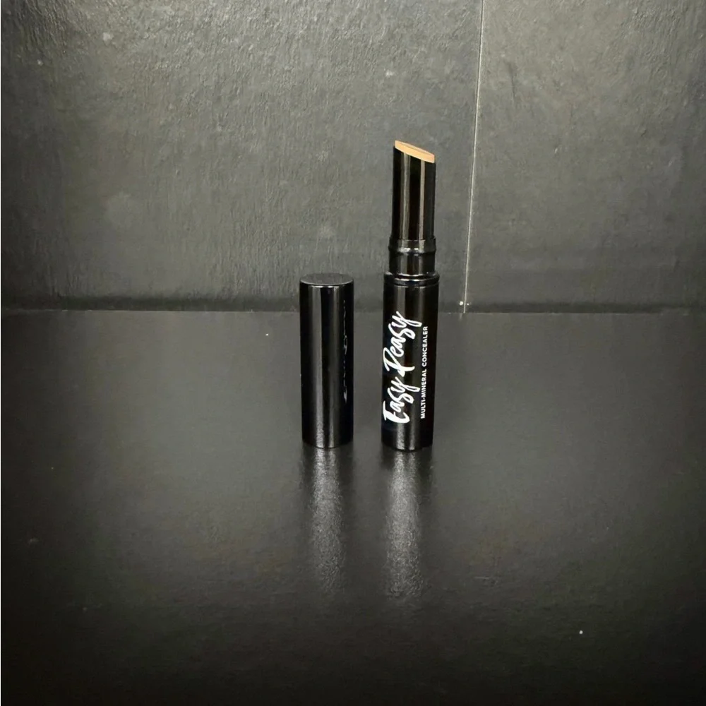 Belle by Kim Gravel Black Concealer Stick
